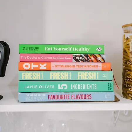 Apartman Elegant 2br Flat Near Northern Quarter