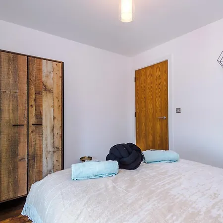 Elegant 2br Flat Near Northern Quarter Apartman