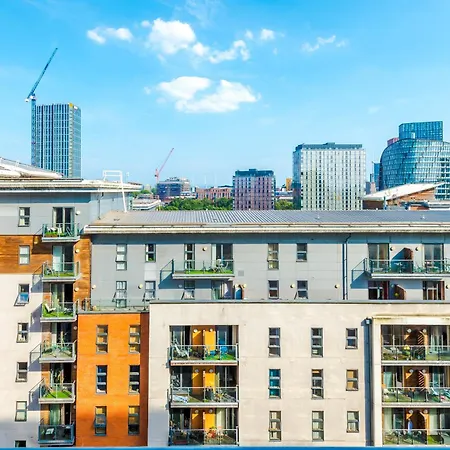 Apartman Elegant 2br Flat Near Northern Quarter *