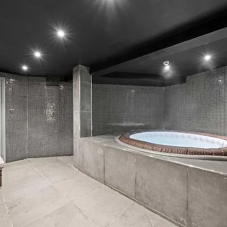 شقة Centre With Hot Tub By Superhost مانشستر