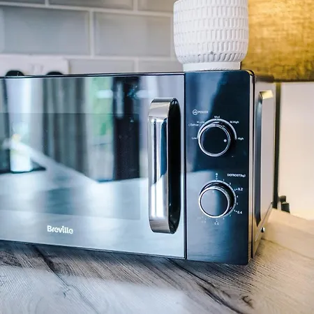 New! 2br With Parking, Near