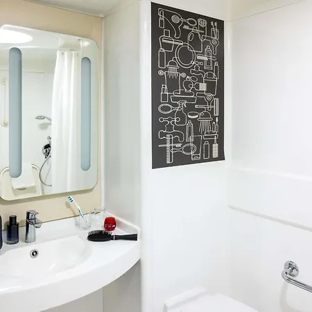 Hotel Ibis Centre Princess Street 3*