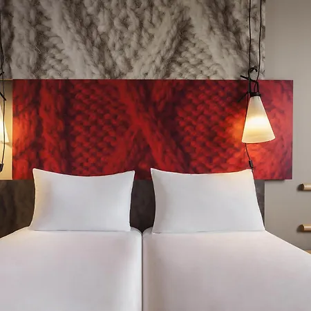 Ibis Centre 96 Portland Street 3* Манчестер