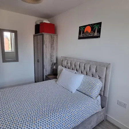 Lovely New In Close To Fc Manchester