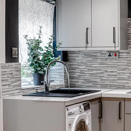 3 Bedroom Close To Mcr Centre Manchester