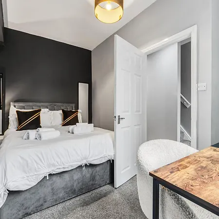 3 Bedroom Close To Mcr Centre Nyaraló Manchester