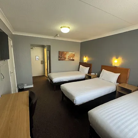 Airport Hotel