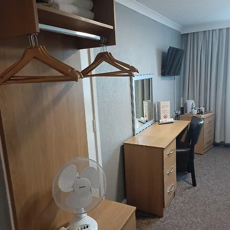 Airport Hotel