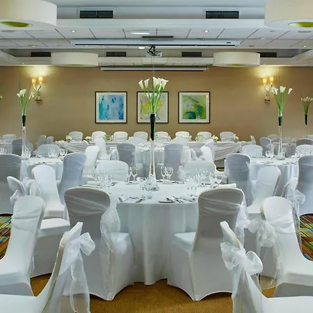 Hotel Marriott Victoria & 4*