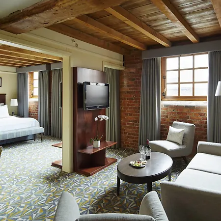 Hotel Marriott Victoria & Manchester