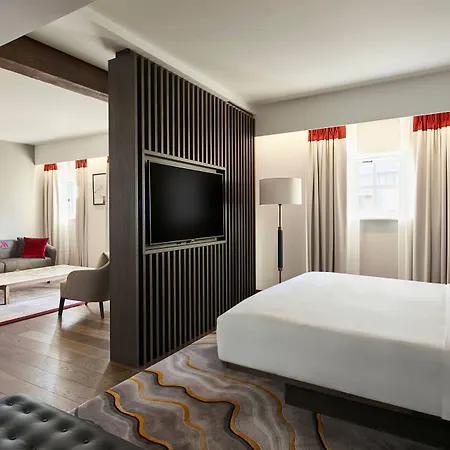 Marriott Victoria & 4* Манчестер