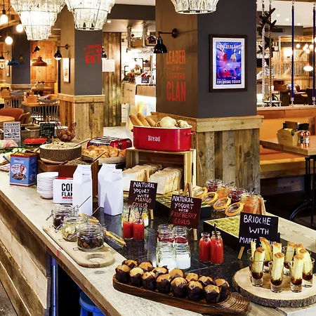 Отель Portland By Sunday