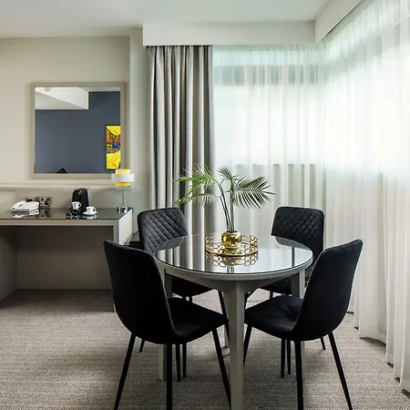 Mercure Piccadilly 4*