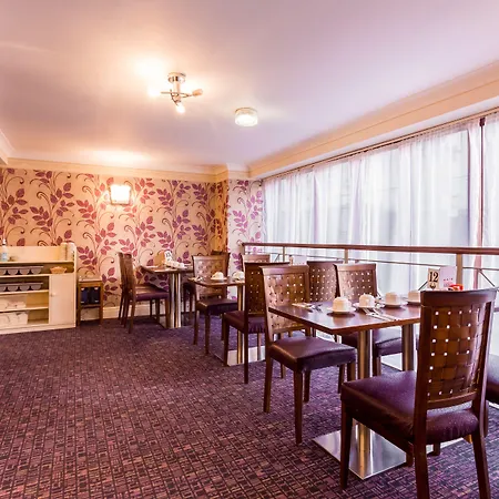 The Gardens 3* Манчестер