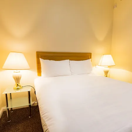 Hotel Britannia Centre 3*