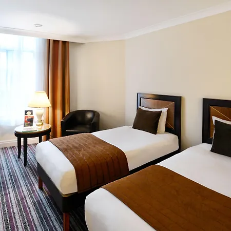 Otel Sachas 3*