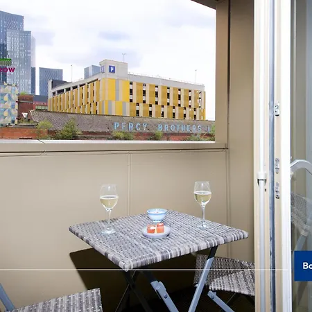 Last-minute Offer L Exclusive On 2-bed, 2-bath For 4! L Loft By Hedgerow Apartamento Mánchester