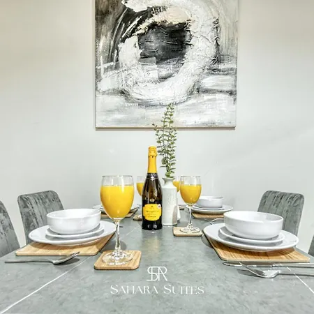 Spacious 5br - Sleeps 10 - - Ao, Etihad & Trafford - Parking Σπίτι διακοπών *