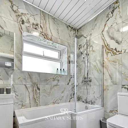 Spacious 5br - Sleeps 10 - - Ao, Etihad & Trafford - Parking