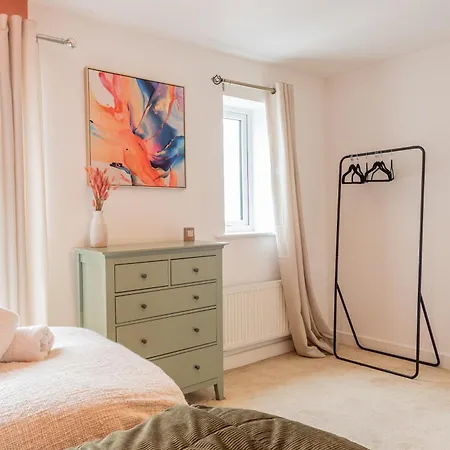 Modern House 2 Bedroom 5 Beds Vakantiehuis *