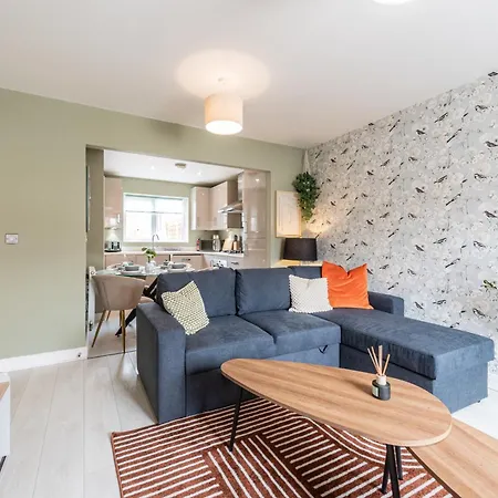 Modern House 2 Bedroom 5 Beds * Manchester