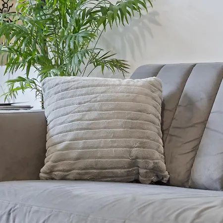 Дом отдыха Centre House Etihad And Parking *