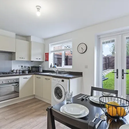 Centre House Etihad And Parking Vakantiehuis