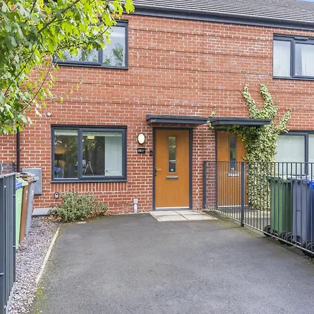 Centre House Etihad And Parking Vakantiehuis