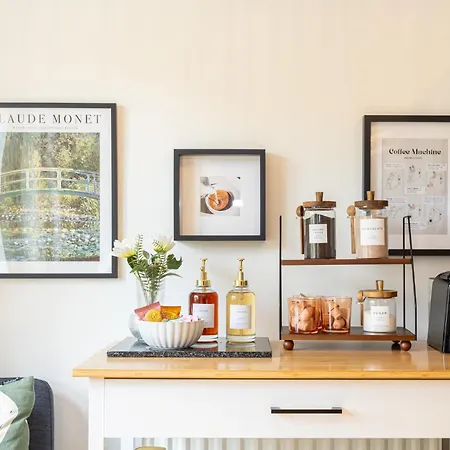 펜션 Luxury Spacious 3-bed Oasis Just 10 Mins From Centre With Free Parking