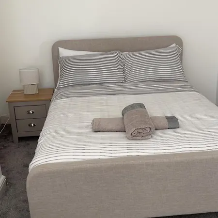 Campus & Coop Cozy Terrace *