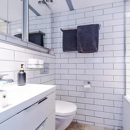 Stunning 3br Townhouse, Terrace, Games, Free Parking Σπίτι διακοπών