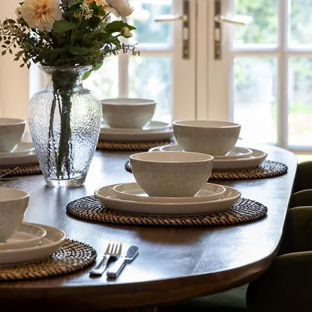Luxury Spacious 3-bed Oasis Just 10 Mins From Centre With Free Parking 맨체스터