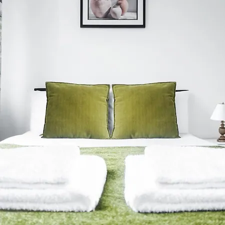 Spacious 3bd Near Etihad And Coop Live بيت للعطل