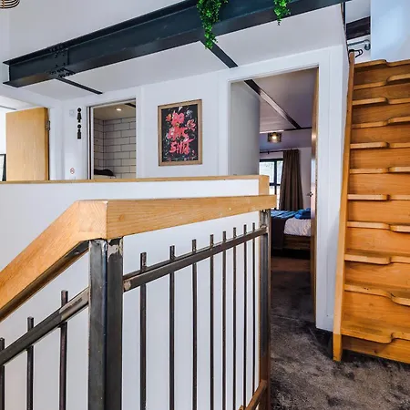 Stunning 3br Townhouse, Terrace, Games, Free Parking Σπίτι διακοπών