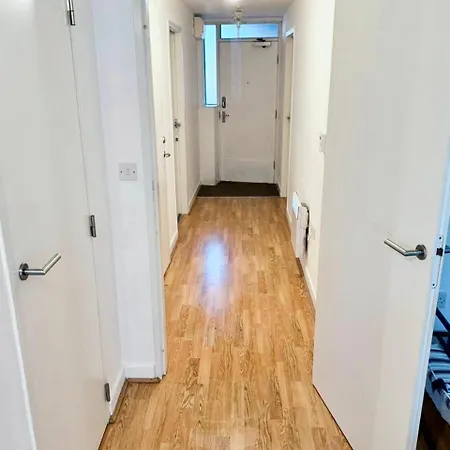 Apartment Urban Oasis 2br Centre - Balcony *