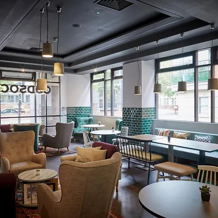 Leonardo 4* Mánchester