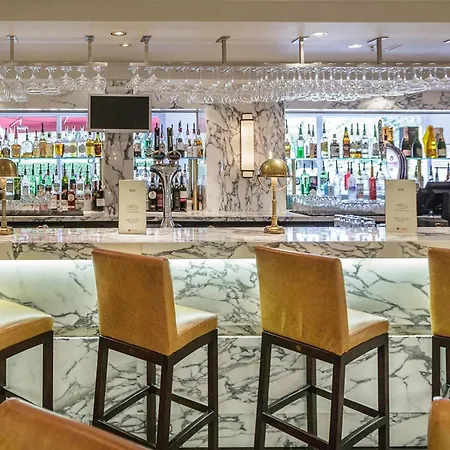 Hotel Delta By Marriott Manchester Airport 4*