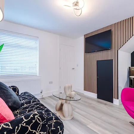 Minutes To The Coop Live Arena & Etihad Stadium - Free Parking With Ev Charger *