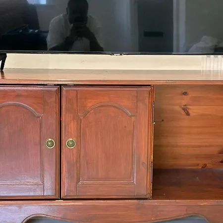 House - Sleeps 5 Private Parking & Pets Allowed