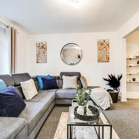 New 3 Bedroom Stylish With Drive & Garden Σπίτι διακοπών