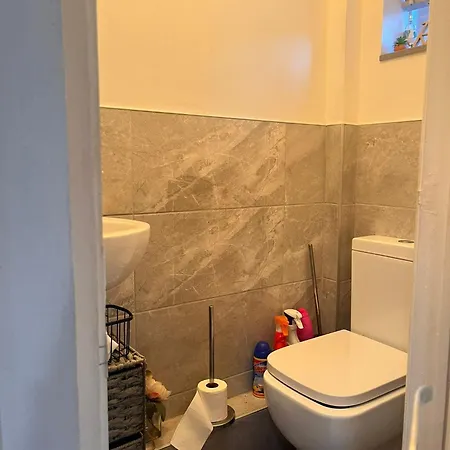 Cosy Manchester 3-Bed House With Parking Sleeps 5 Feriehus Manchester
