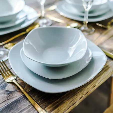 Spacious 4br With 3 Baths, Casa vacanze Manchester