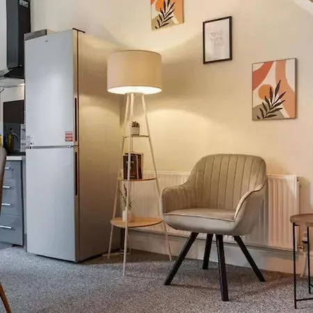 別荘 Stylish 3-bedroom 14mins To Co-op Live Arena