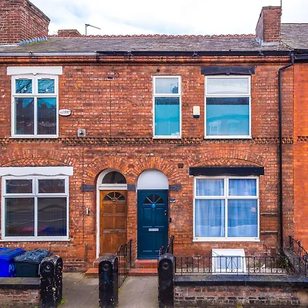 Stunning 5bed 3bath House, Parking, * Manchester