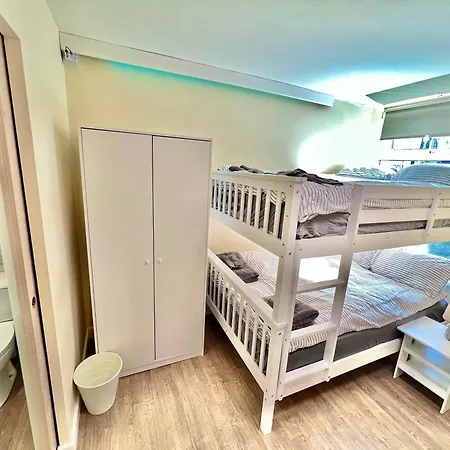 New Quadruple En-suite Alloggio in famiglia *