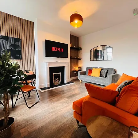 Stylish 5br 5ba In Salford Street Parking Manchester