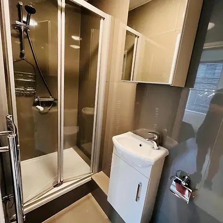 Stylish 5br 5ba In Salford Street Parking Casa vacanze