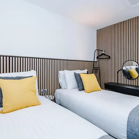 Minutes To The Coop Live Arena & Etihad Stadium - Free Parking With Ev Charger Holiday home Manchester