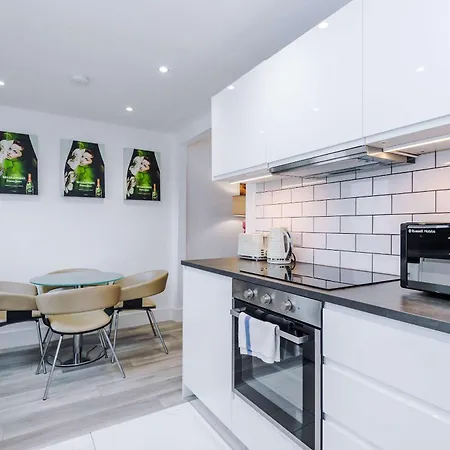 Minutes To The Coop Live Arena & Etihad Stadium - Free Parking With Ev Charger * Manchester