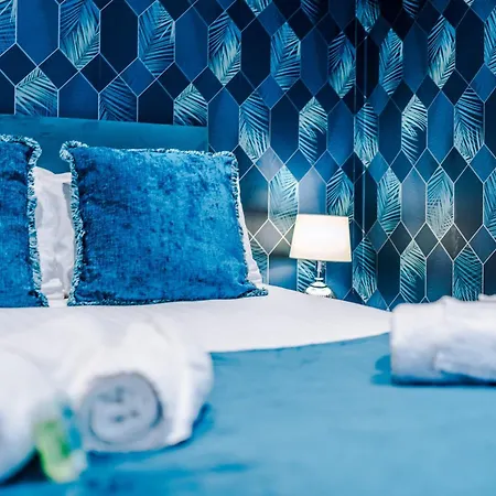 Nyaraló Stunning 5bed 3bath House, Parking, *